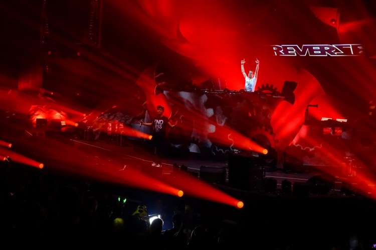 Reverze - Guardians of Time